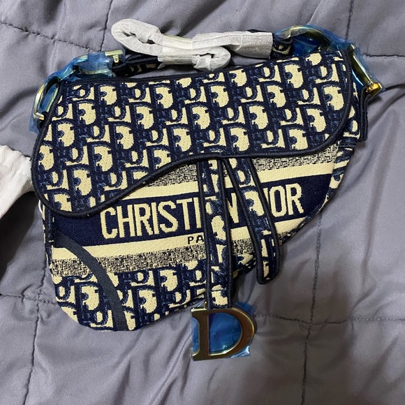 Christian Dior purse - Picture 3 of 6
